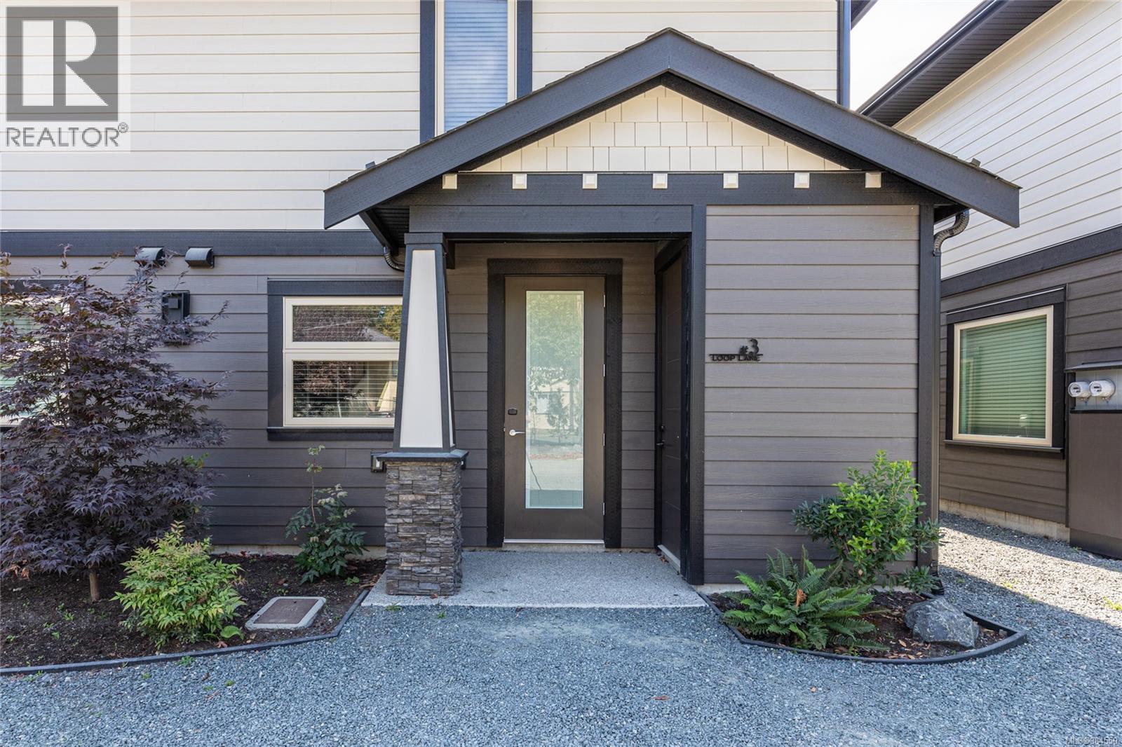 3 1175 Resort Dr, Parksville