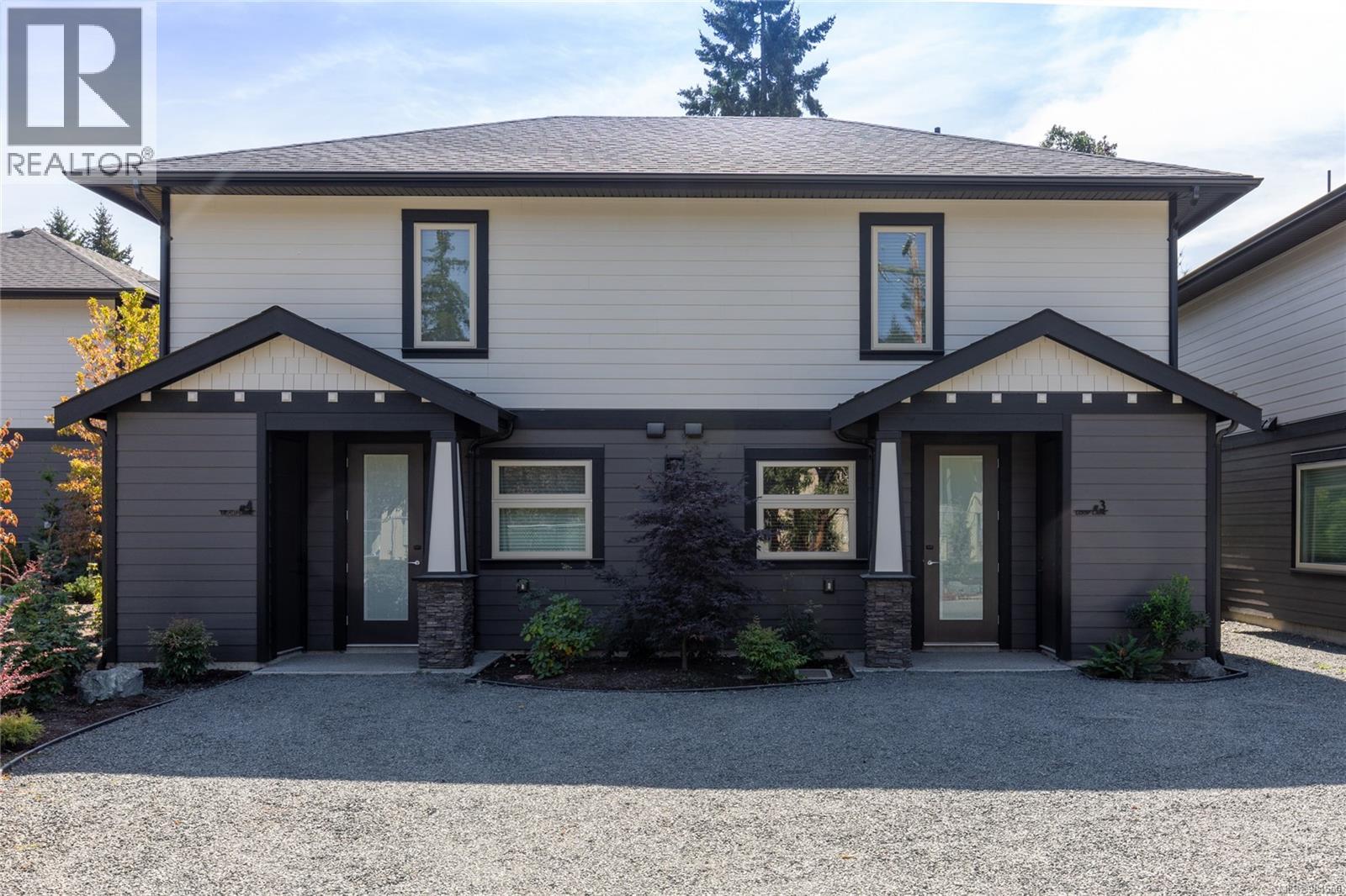3 1175 Resort Dr, Parksville