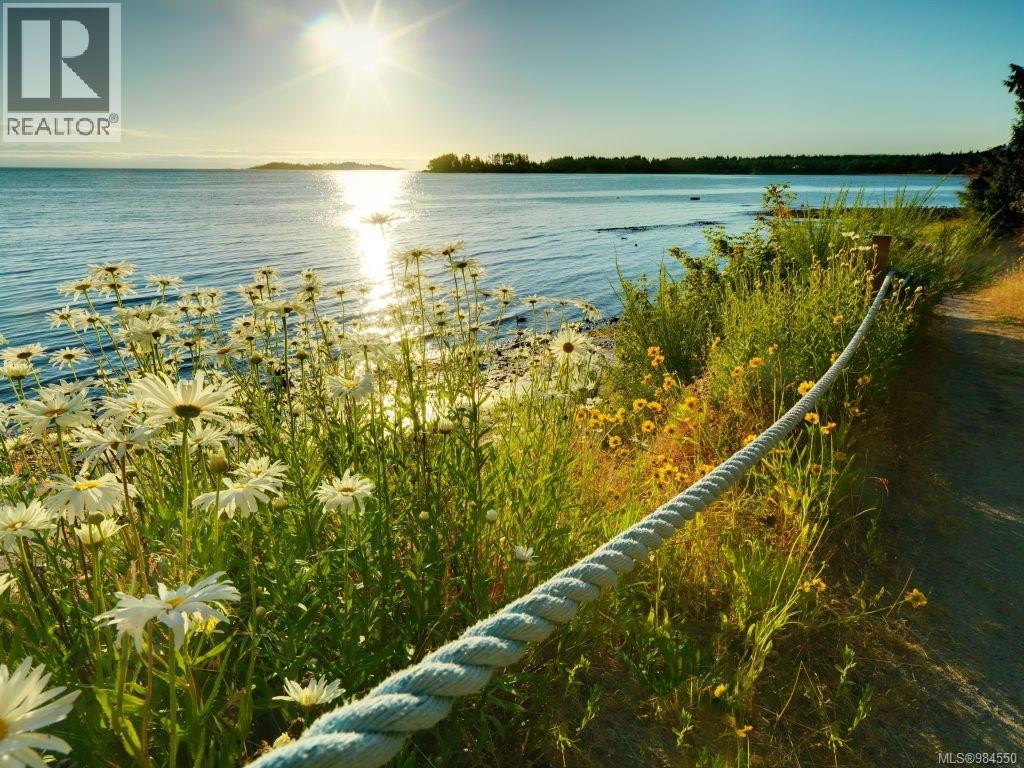 3 1175 Resort Dr, Parksville