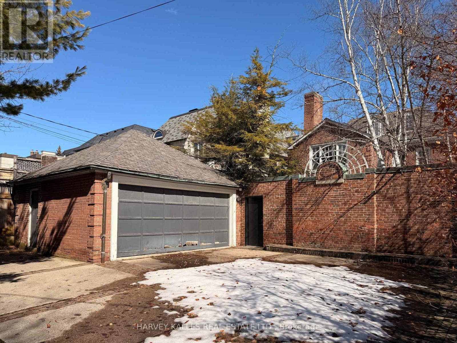 470 RUSSELL HILL ROAD - 19