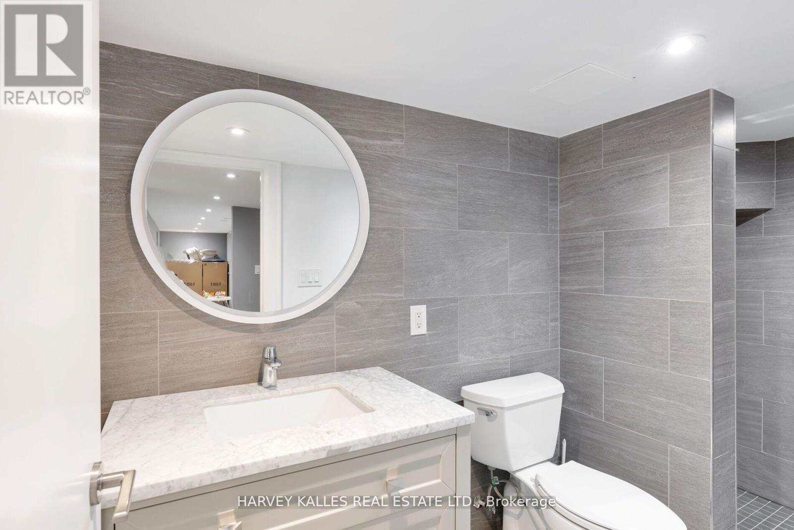 470 RUSSELL HILL ROAD - 39
