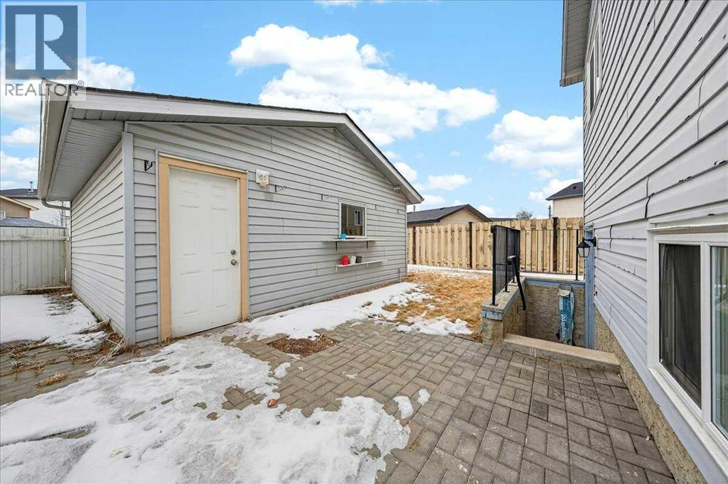 Single Family House Bi-level for Sale in  Martinvalley Mews NE Martindale Calgary 