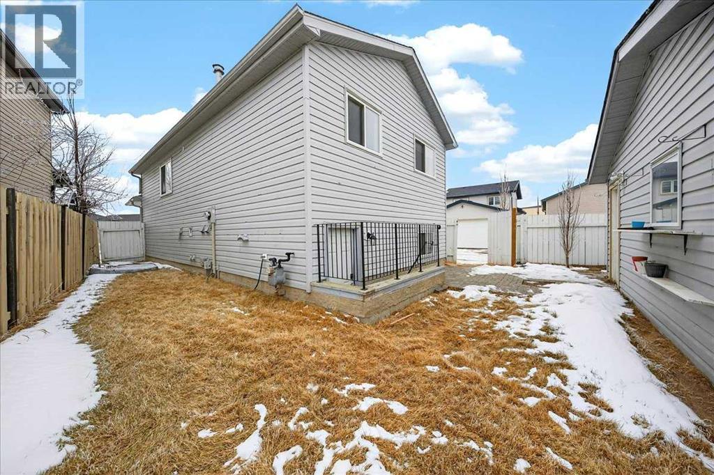 Single Family House Bi-level for Sale in  Martinvalley Mews NE Martindale Calgary 