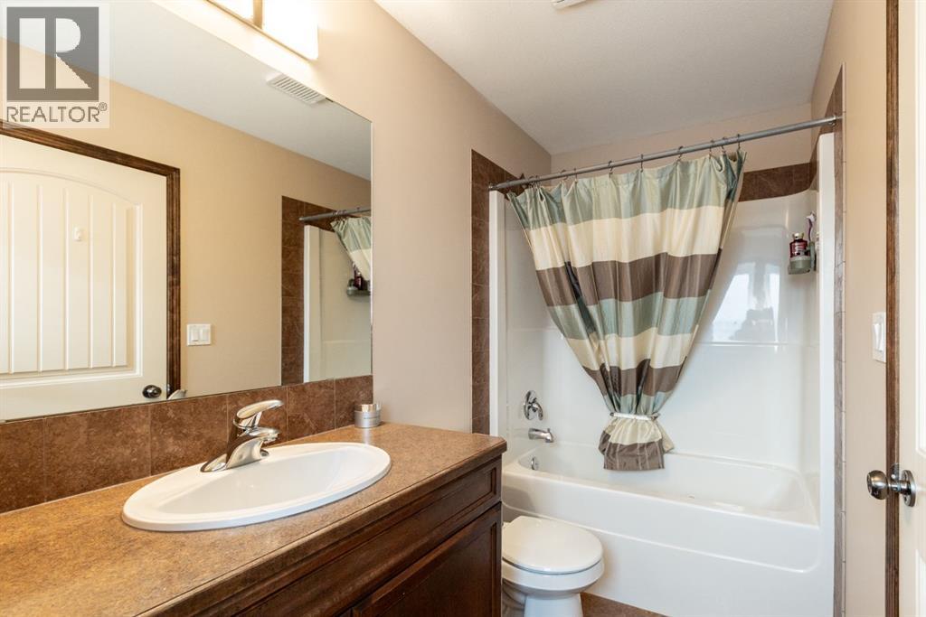 4828 55 Boulevard Close, Innisfail