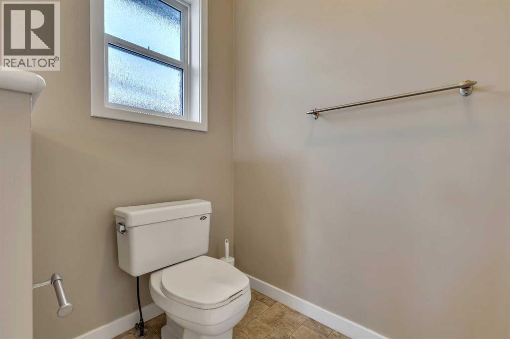 Single Family House for Sale in  Valley Stream Circle NW Valley Ridge Calgary 