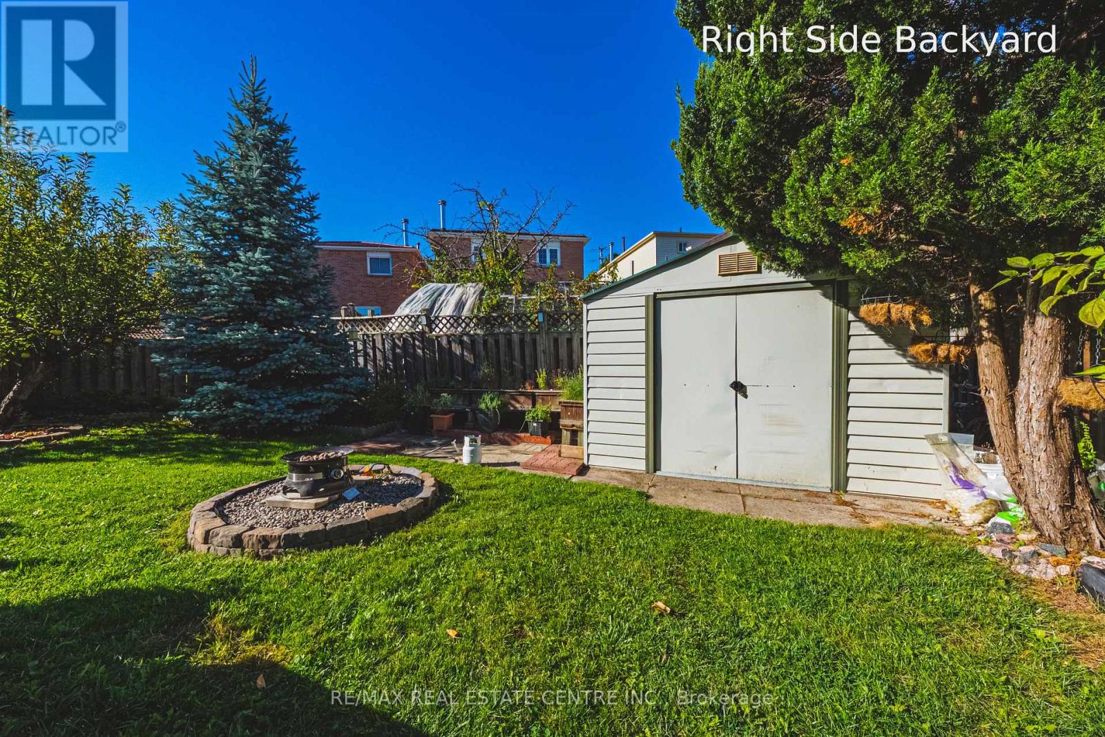 4322 WATERFORD CRESCENT - 46