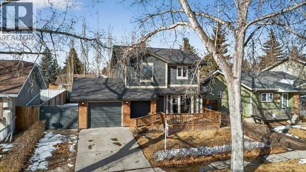 Single Family House for Sale in   Avenue SE Deer Run Calgary 