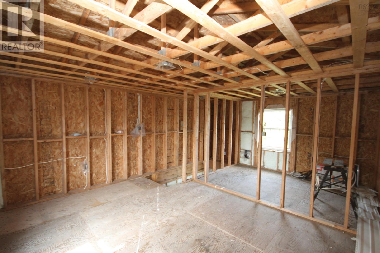 Property 30 of 41 of 3138 Highway 320