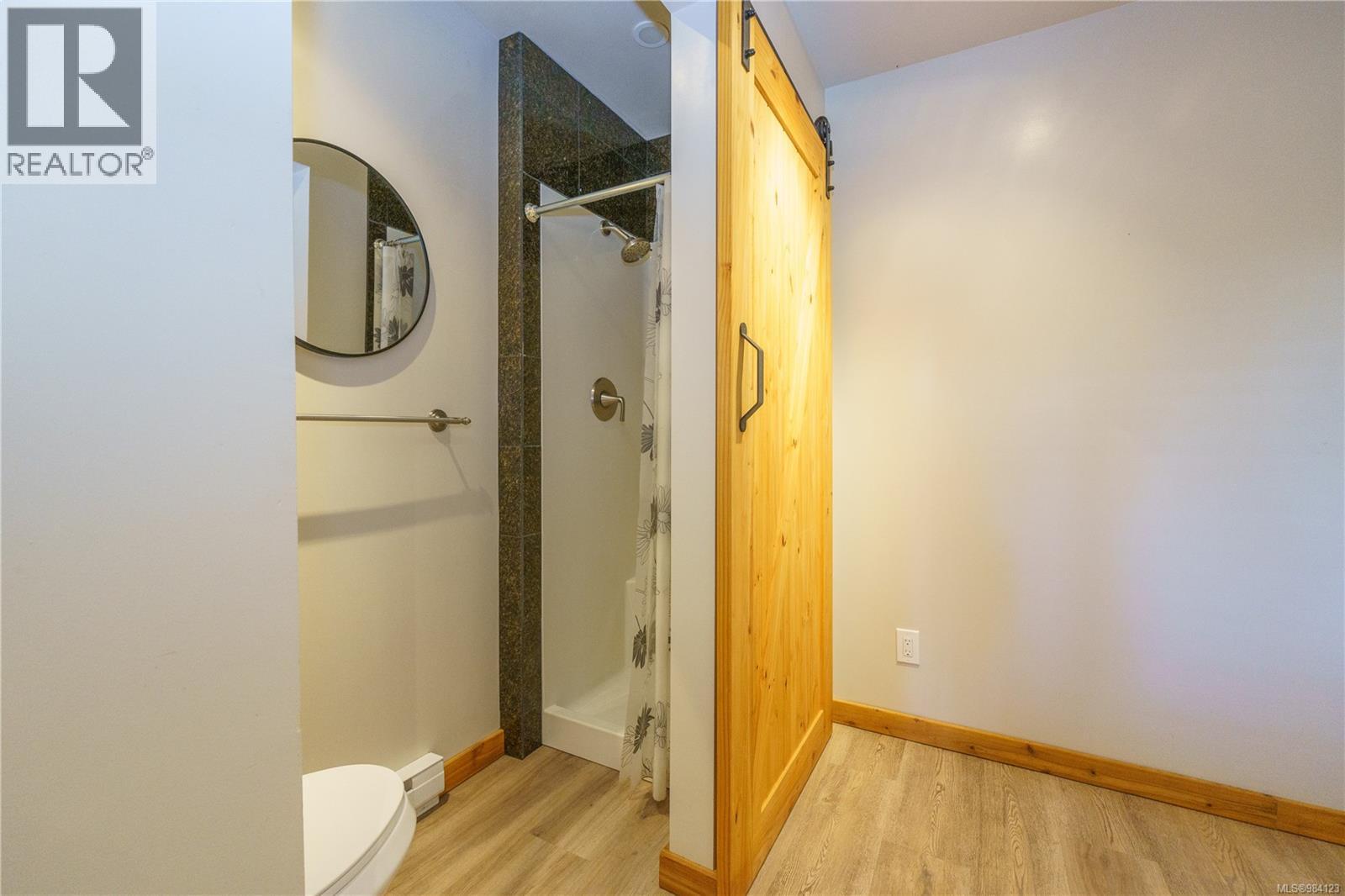 316 LEIGHTON WAY - 66