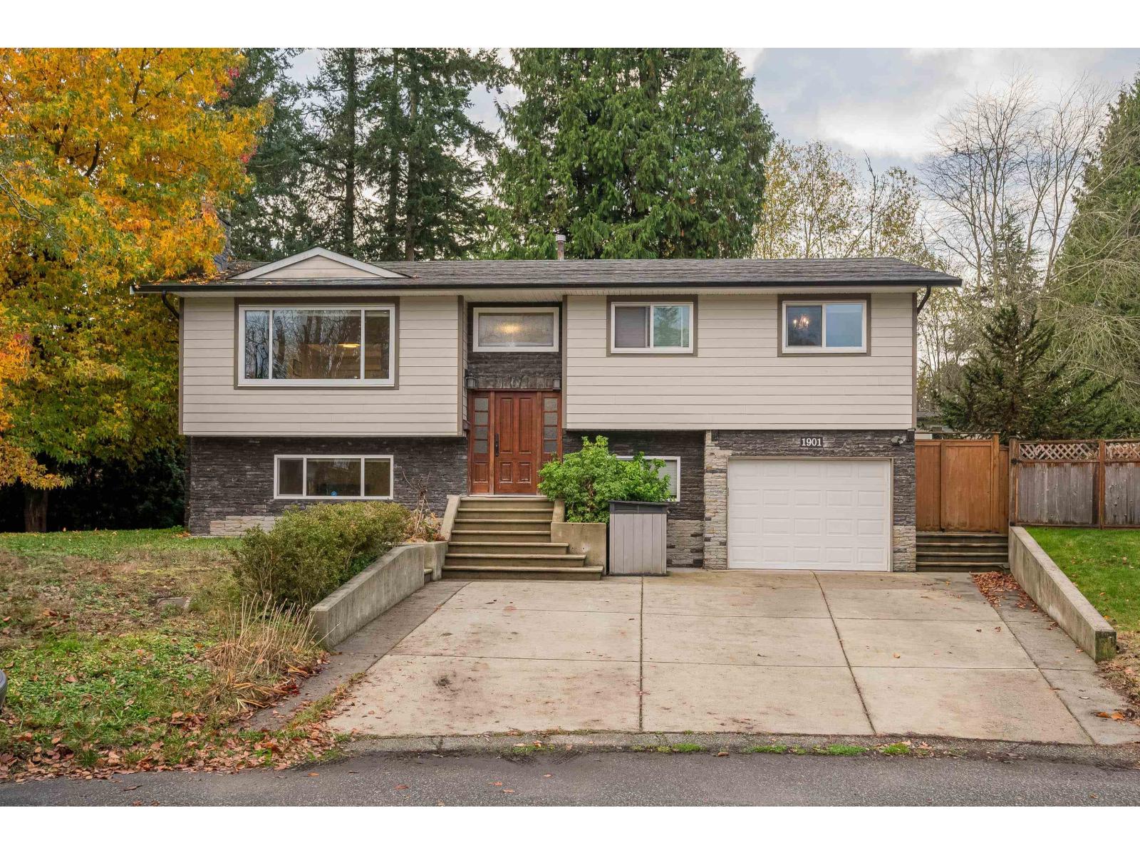 1901 IRIS Place - photo 2