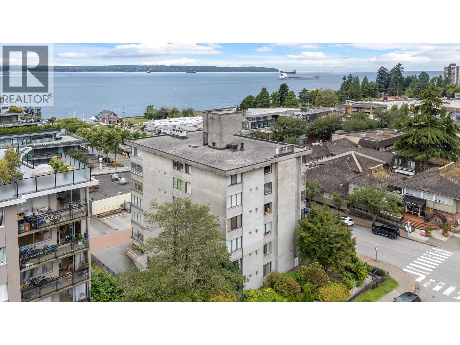 101A 460 14TH STREET, West Vancouver