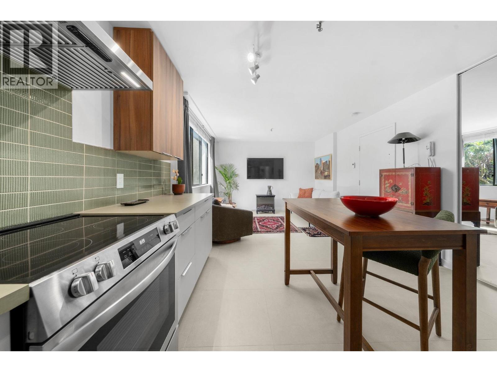 101A 460 14TH STREET, West Vancouver