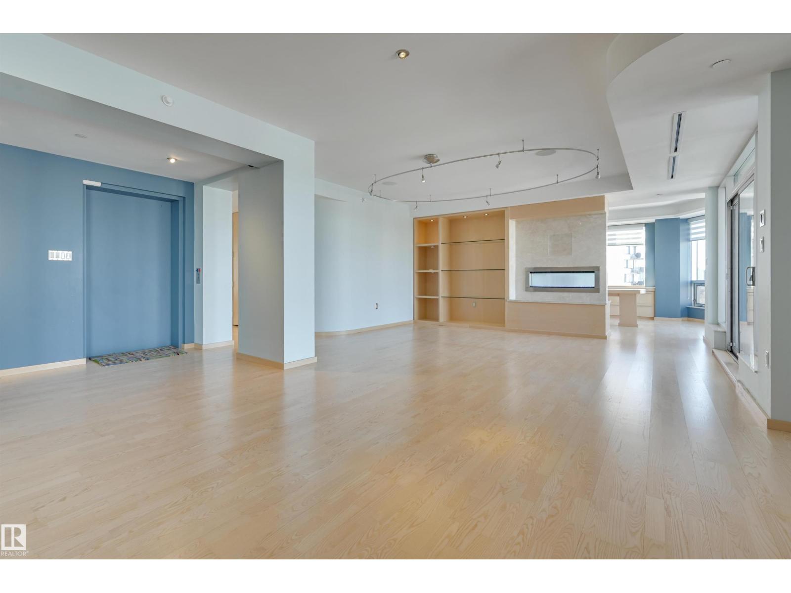 #901 10035 SASKATCHEWAN DR NW, Edmonton