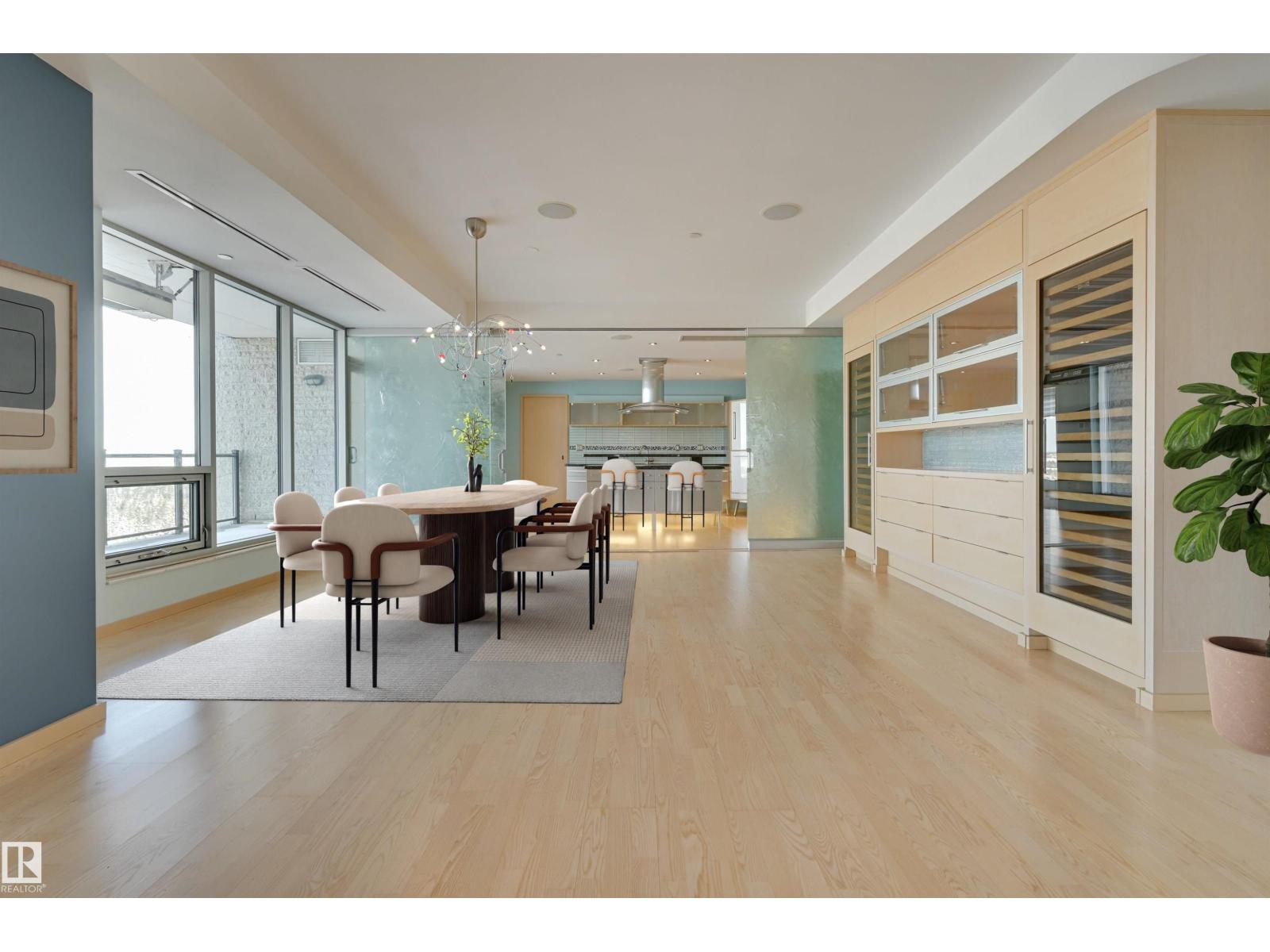 #901 10035 SASKATCHEWAN DR NW, Edmonton