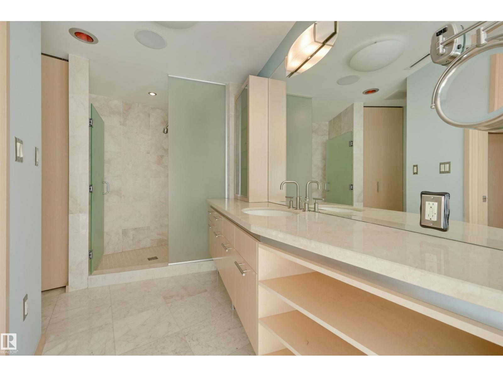 #901 10035 SASKATCHEWAN DR NW, Edmonton