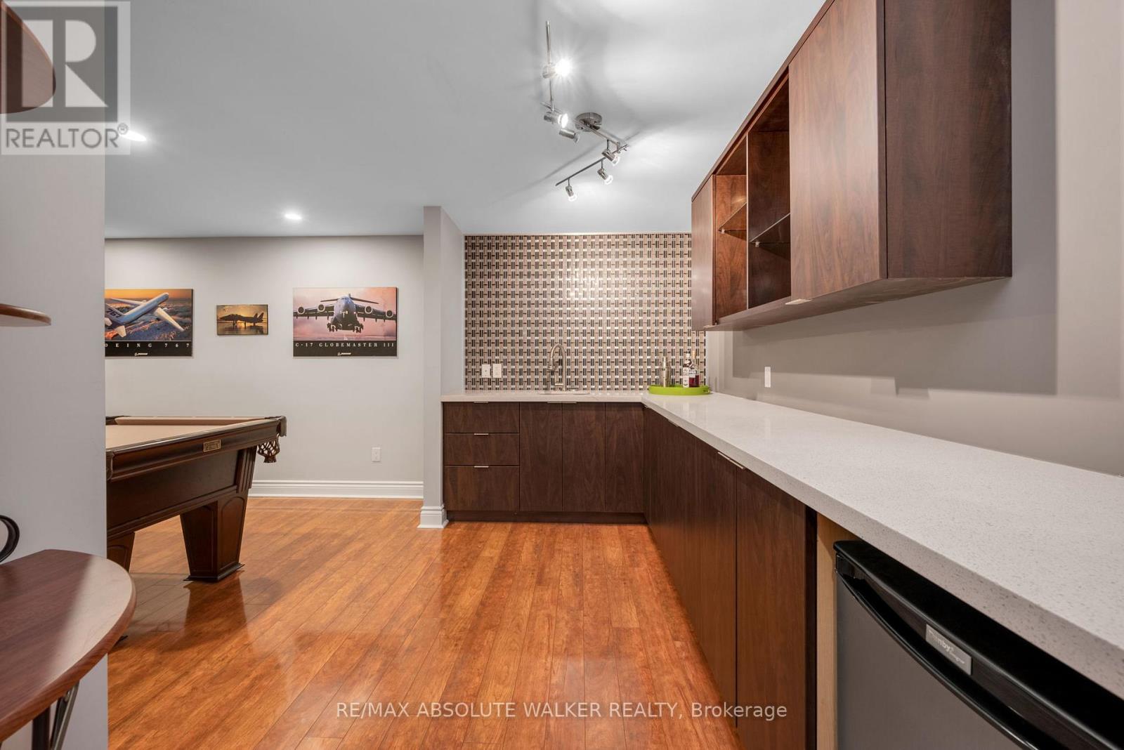 11 TRADEWINDS DRIVE — photo 37