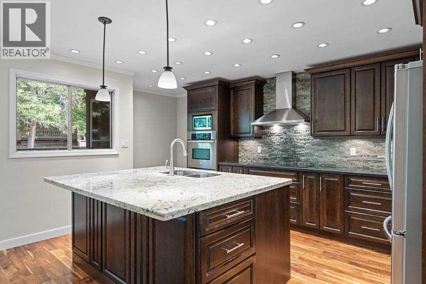 Single Family House for Sale in    Avenue SW Lakeview Calgary 