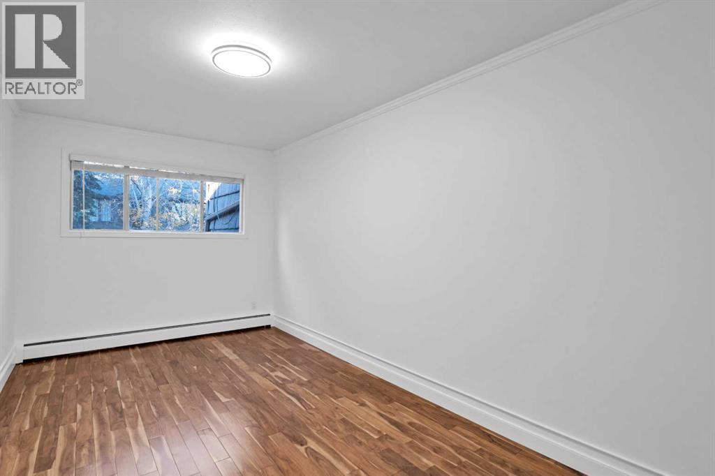 Single Family House for Sale in    Avenue SW Lakeview Calgary 