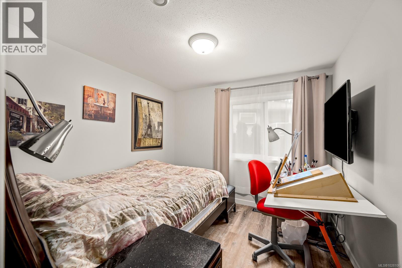 1310 PHEASANT PL - 39