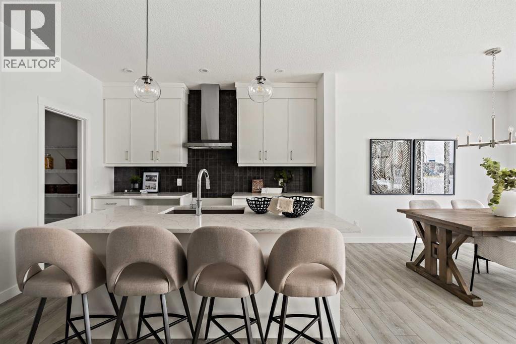 Single Family House for Sale in  Creekstone Circle SW Pine Creek Calgary 