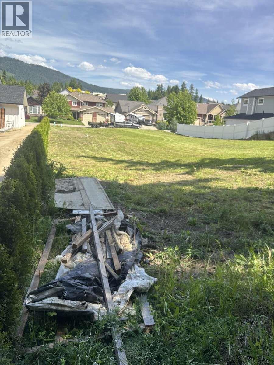 1821 22 Street NE, Salmon Arm