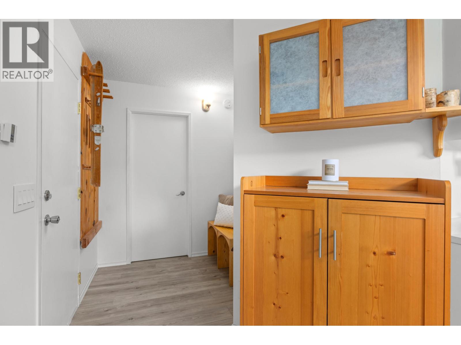 1 2166 SARAJEVO DRIVE, Whistler