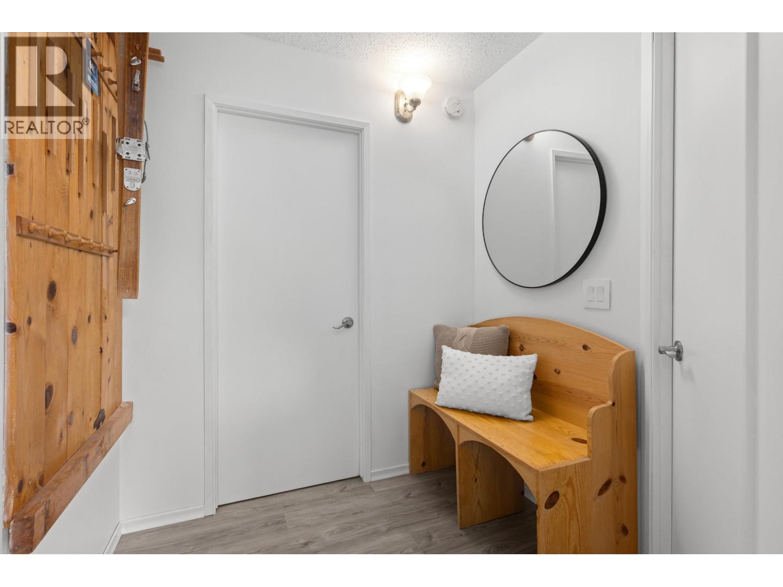 1 2166 SARAJEVO DRIVE, Whistler