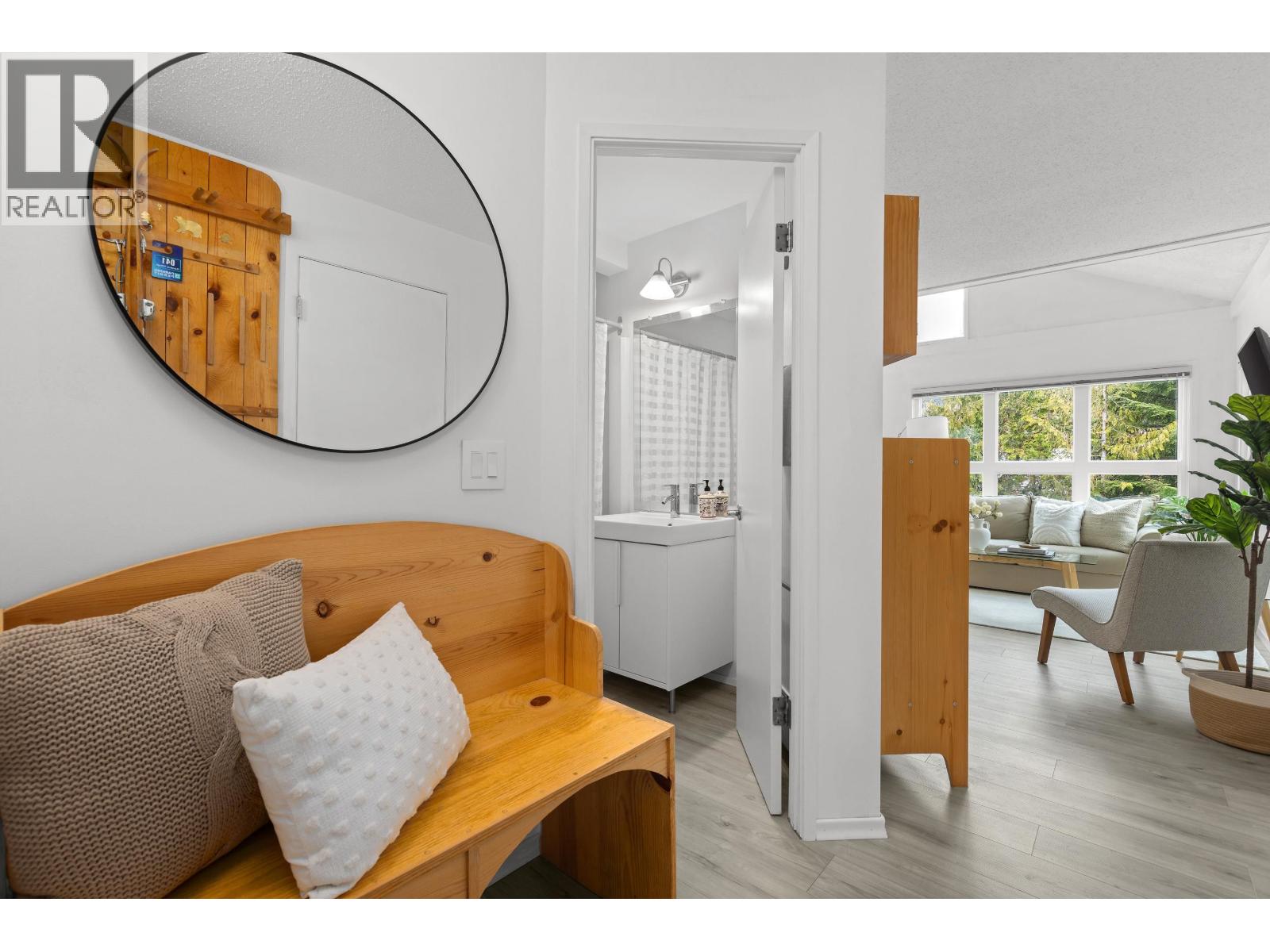 1 2166 SARAJEVO DRIVE, Whistler