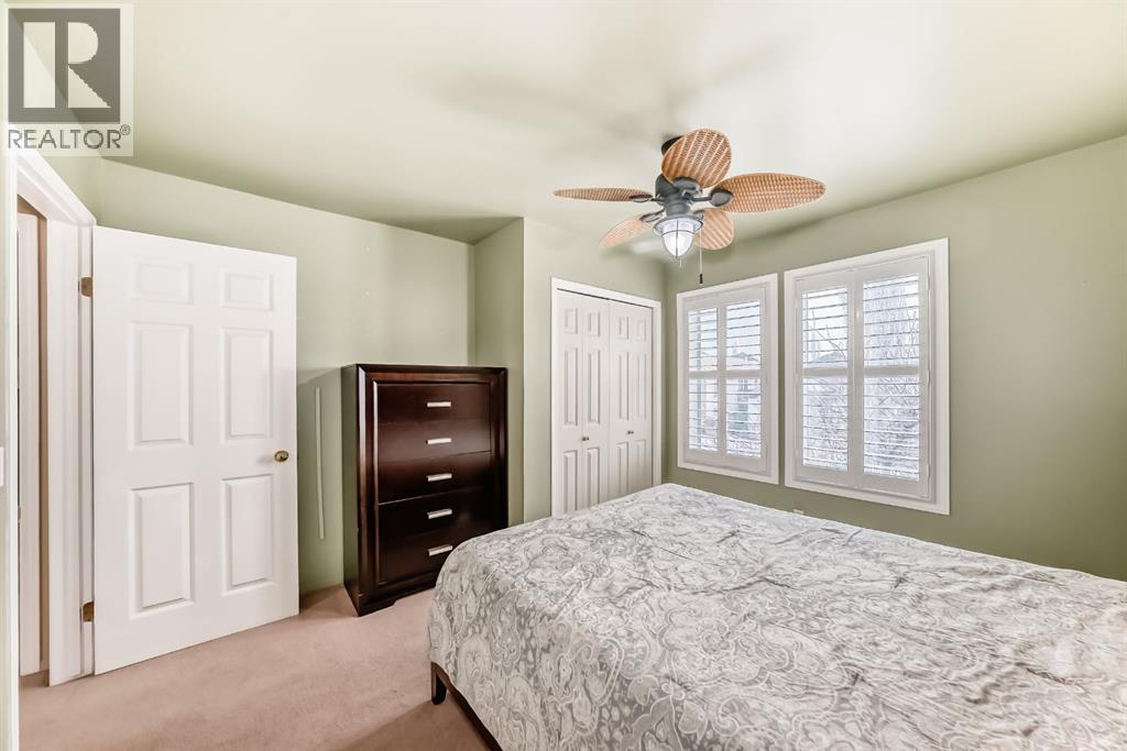 88 Hidden Hills Way NW, Calgary, Alberta