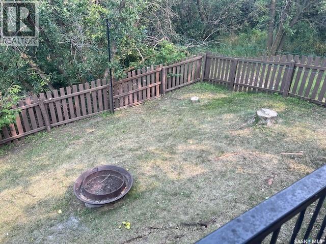 45 SNEDDEN CRESCENT - 34