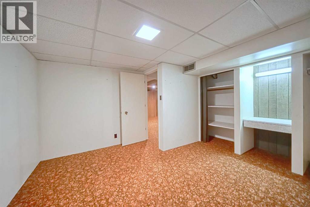 Single Family House Bungalow for Sale in  Dalmeny Hill NW Dalhousie Calgary 