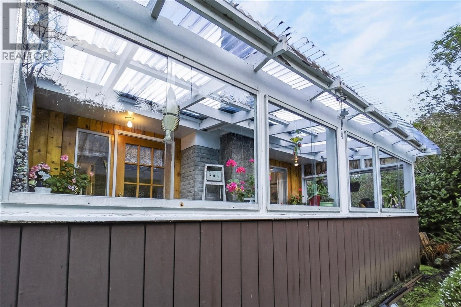 1148 & 1156 Helen Rd, Ucluelet