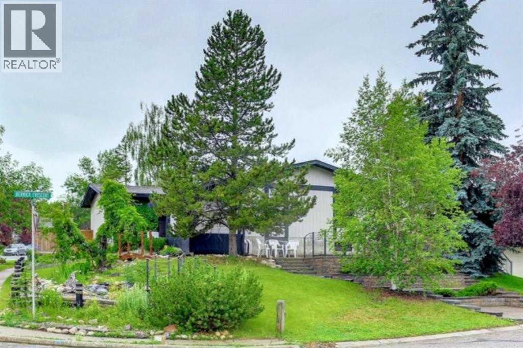 3 Berwick Crescent NW, Calgary, Alberta