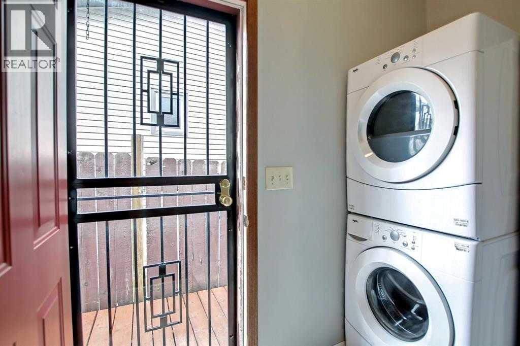 Single Family House for Sale in  Berwick Crescent NW Beddington Heights Calgary 