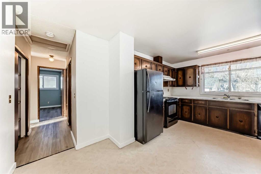 Single Family House Bungalow for Sale in  Dalrymple Crescent NW Dalhousie Calgary 