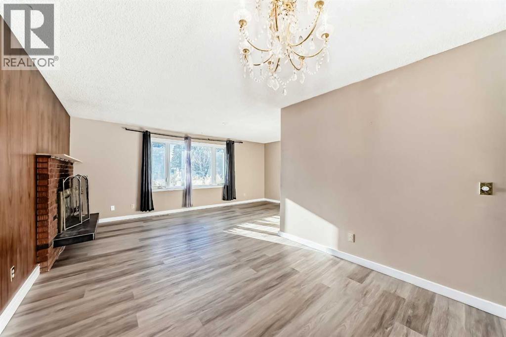 Single Family House Bungalow for Sale in  Dalrymple Crescent NW Dalhousie Calgary 