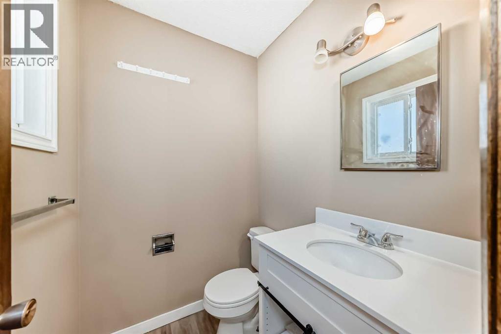 Single Family House Bungalow for Sale in  Dalrymple Crescent NW Dalhousie Calgary 