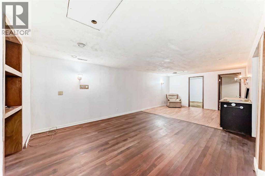 Single Family House Bungalow for Sale in  Dalrymple Crescent NW Dalhousie Calgary 