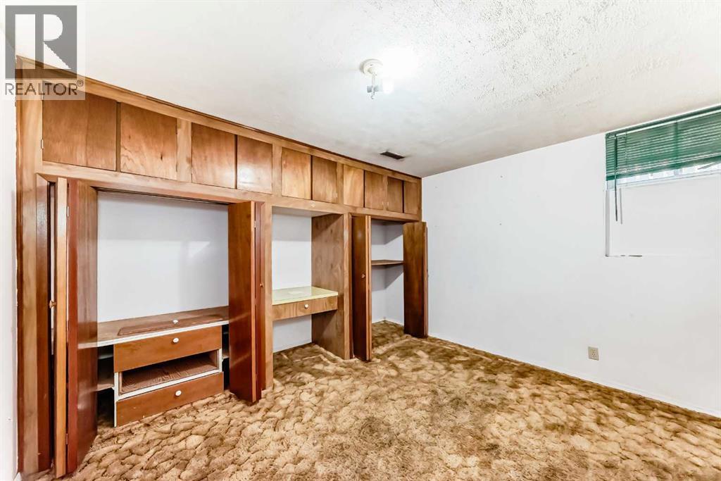 Single Family House Bungalow for Sale in  Dalrymple Crescent NW Dalhousie Calgary 