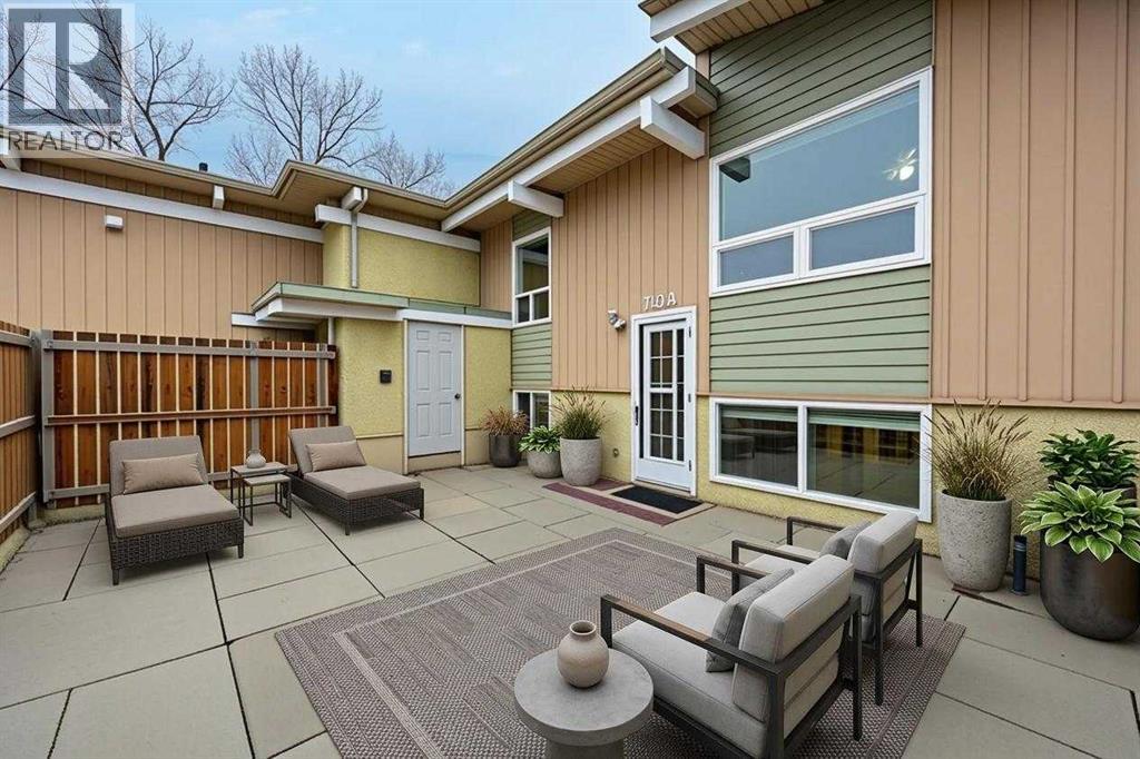 Single Family House Bi-level for Sale in   Bonaventure Drive SE Willow Park Calgary 