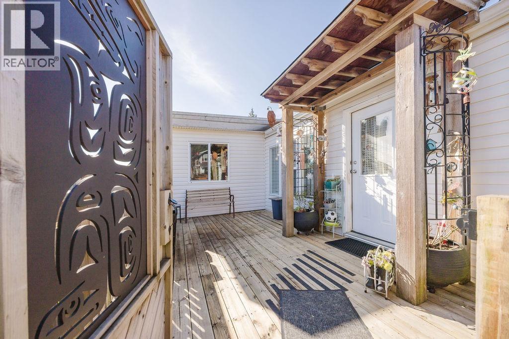 753 STEINBRUNNER ROAD, Gibsons