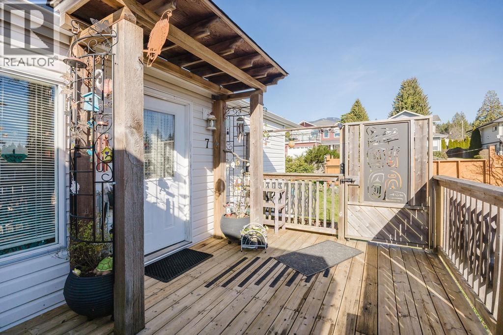 753 STEINBRUNNER ROAD, Gibsons