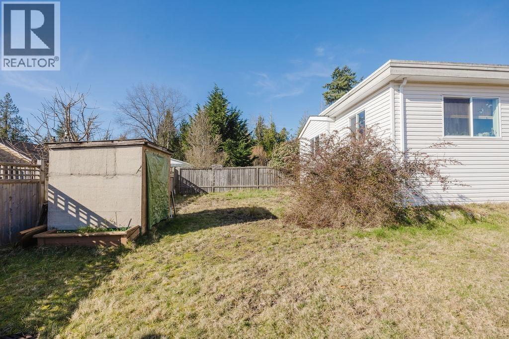 753 STEINBRUNNER ROAD, Gibsons