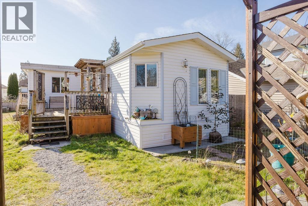 753 STEINBRUNNER ROAD, Gibsons