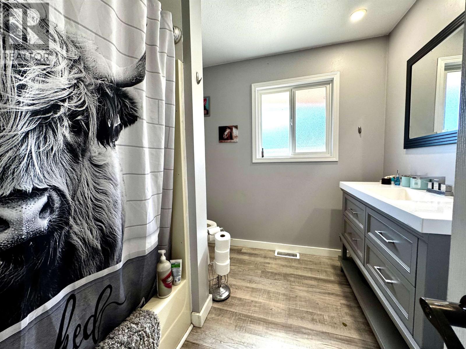 2484 BAILEY ROAD - 16