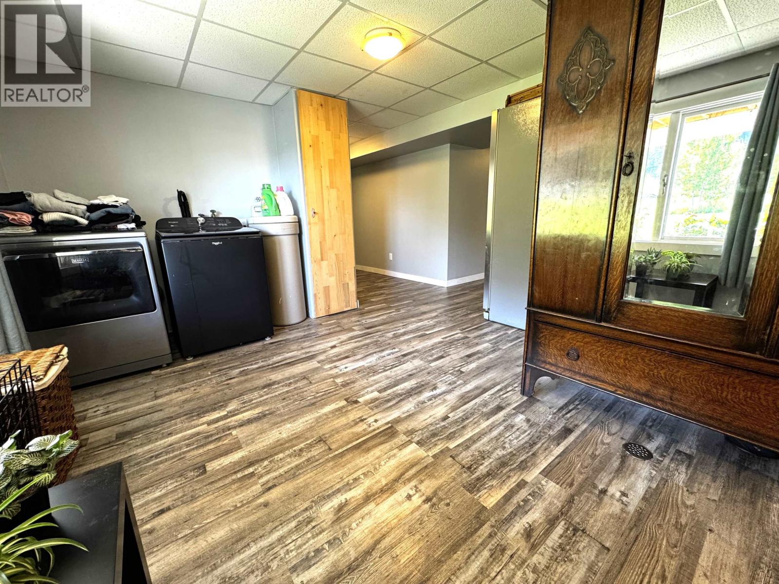 2484 BAILEY ROAD - 21