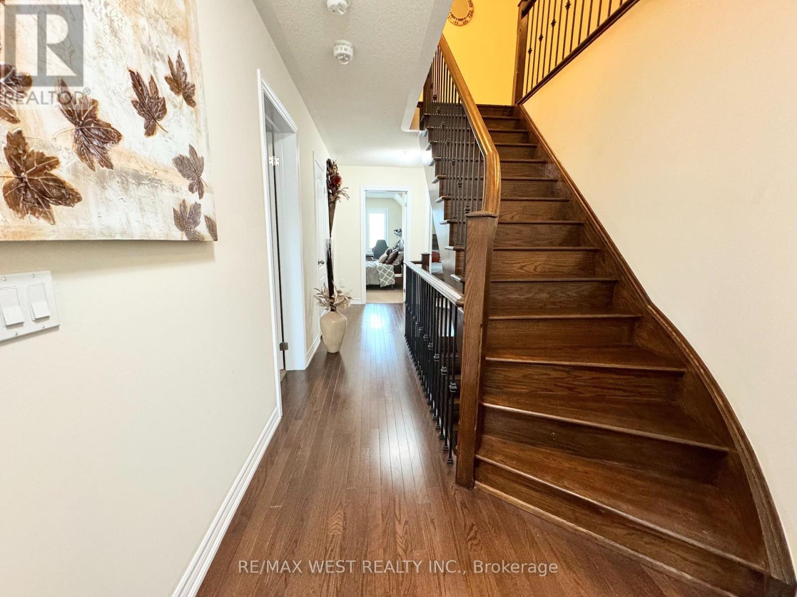 24 MAPLE CIDER STREET - 38