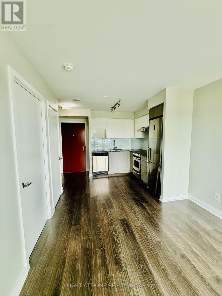 Listing photo of 1215 - 160 FLEMINGTON ROAD