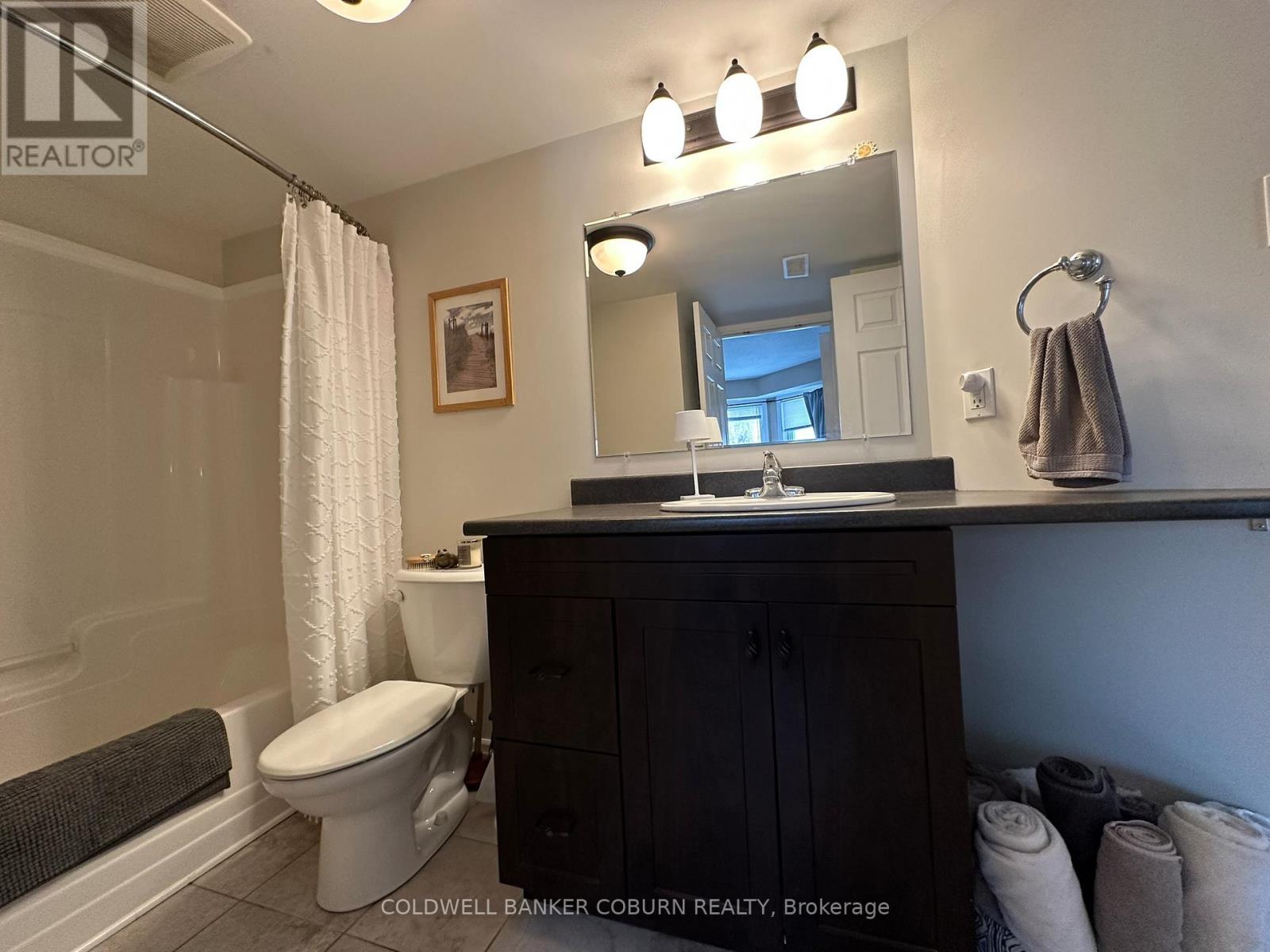 #105 398 VAN BUREN STREET - 9