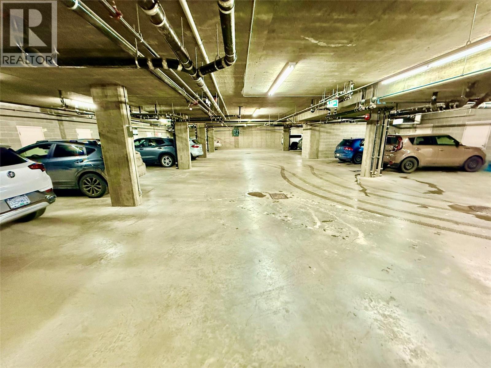 403 330 4 Avenue Southeast, Salmon Arm